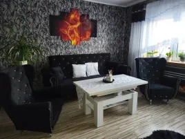 sofa-do-salonu-wersalka-do-pokoju-fotele-uszak-komplet-glamour