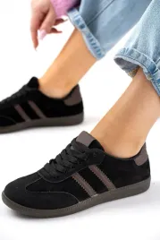 czarne-sneakersy-damskie-z-brazowymi-paskami-40