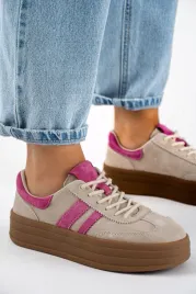 bezowe-skorzane-sneakersy-damskie-z-rozowymi-paskami-40