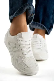 biale-sneakersy-damskie-sznurowane-z-logo-39
