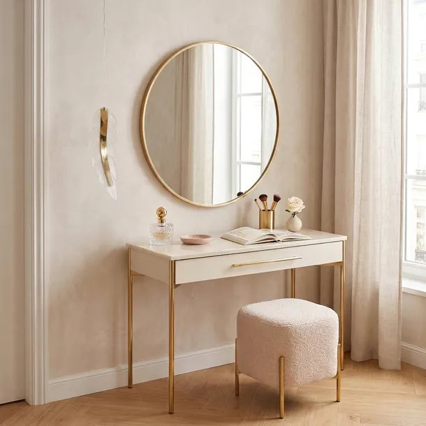 lampa-sufitowa-wiszaca-led-zlota-transparentna-pojedyncza-piorko-dekoracja-material-dominujacy-tworzywo-sztuczne