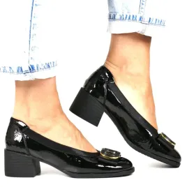 czolenka-polbuty-skorzane-filippo-6960-czarne-lakierowane