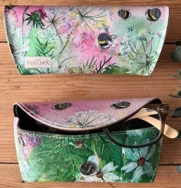 etui-na-okulary-gl13-pszczoly-latem