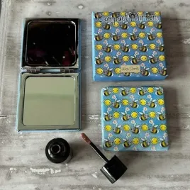 lusterko-w-pudelku-sloneczne-pszczoly