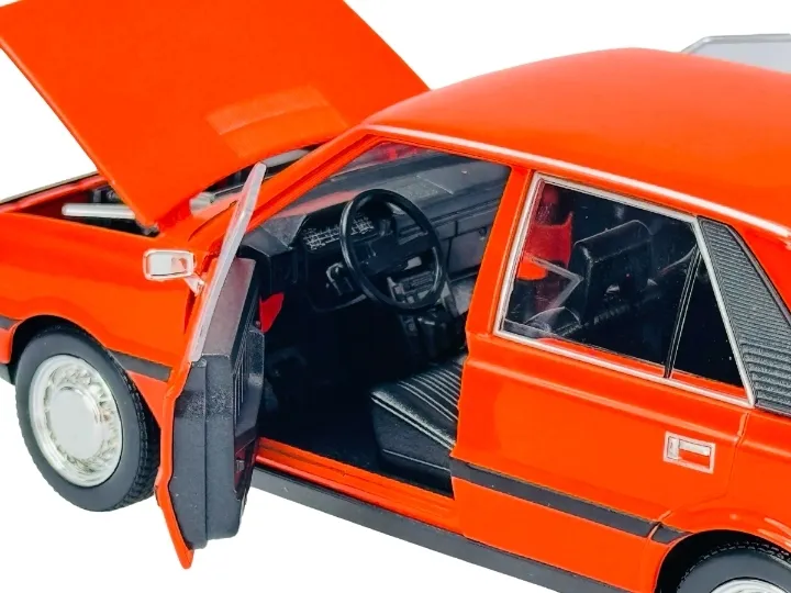 welly-polonez-1-24-1247-stan-nowy-kod-producenta-24124-24124rd