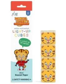 kostki-sensoryczne-swiecace-w-wodzie-daniel-tygrys