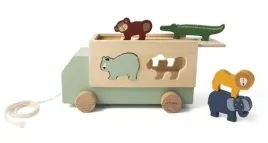 drewniana-ciezarowka-ze-zwierzetami