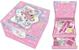 pamietnik-z-akcesoriami