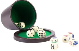 zestaw-do-gry-w-kosci-kubek-tacka-kosci