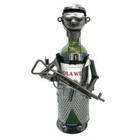 dekoracyjny-stojak-na-wino-zolnierz-decorative-wine-botel-holder-w191