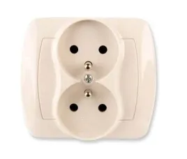 akord-gniazdo-2-krotne-z-u-bezowe