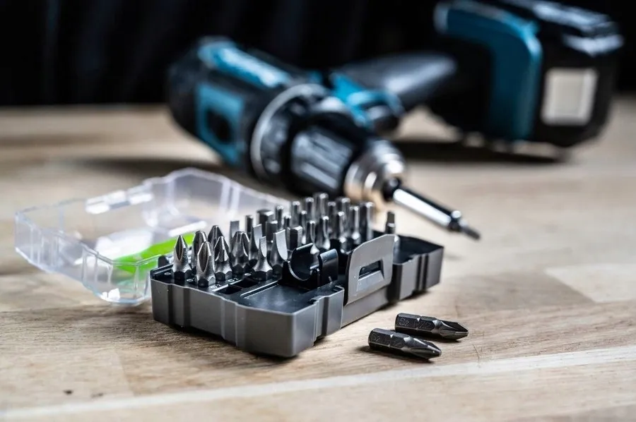 zestaw-grotow-bit-32-el