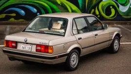 bmw-e23-e24-e28-e30-lampa-trzecie-swiatlo-stopu-hamulca-wszystkie-kolory