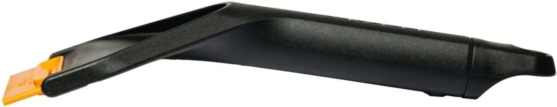skrobaczka-do-sniegu-i-lodu-solid