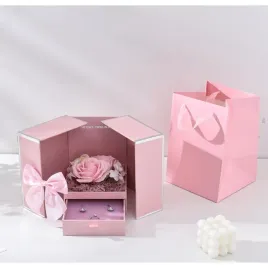 pudeleczko-na-bizuterie-dla-kobiet-z-rozami-wysuwana-szufladka-czerw