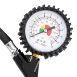 pistolet-do-pompowania-z-manometrem-marka-neo-tools