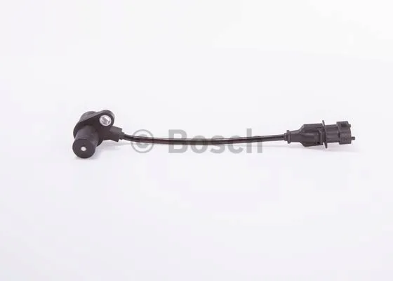 czujnik-predkosci-obrot-walu-iveco-bosch-stan-nowy-producent-czesci-bosch