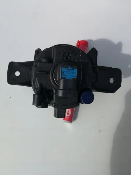 halogen-przeciwgl-renault-master-prawy-valeo-rodzaj-lampy-dedykowana