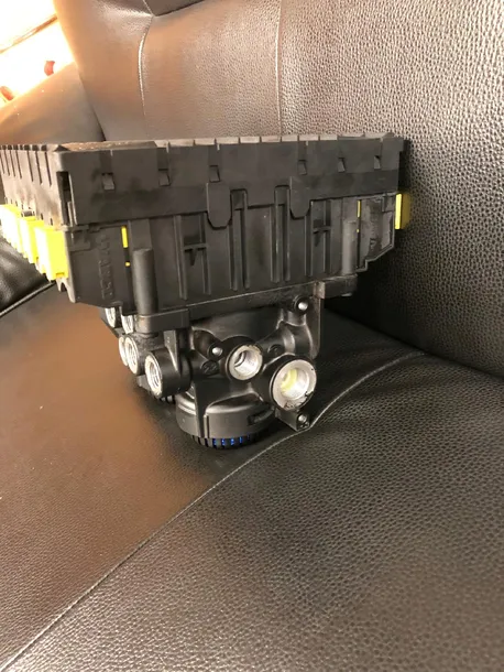 modulator-ebs-wabco-standard-wabco-4801020330-stan-nowy-numer-katalogowy-oryginalu-4801020300-21150110177-a05101464-1042742-1107670-1161208-1275292-1370596-4801020310-480102033-kpl