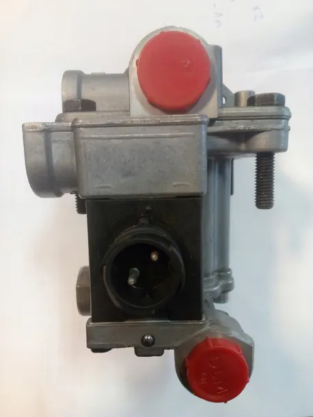 zawor-zabezp-ebs-actros-wabco-jakosc-czesci-zgodnie-z-gvo-p-zamiennik-o-jakosci-porownywalnej-do-oryginalu