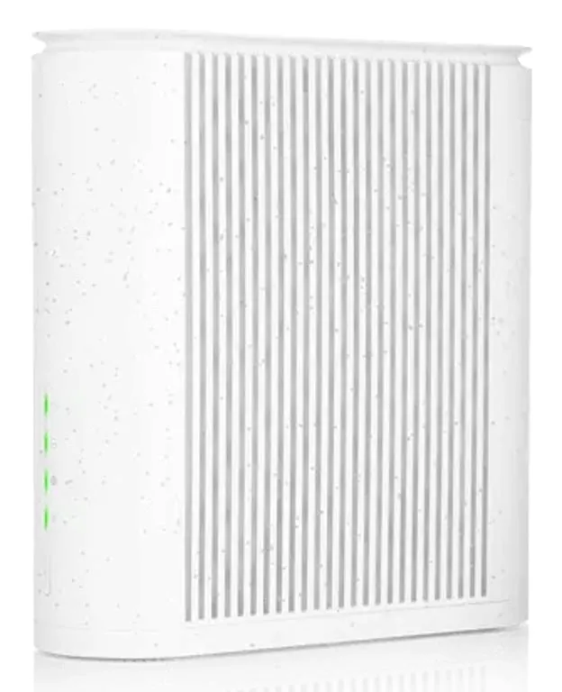 zyxel-ee3301-00-firewall-hardware-desktop