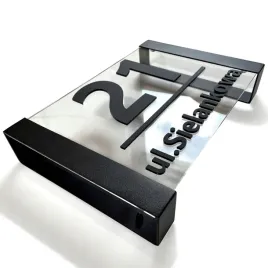 tablica-adresowa-tabliczka-z-numerem-numer-domu-na-dom-loft-plexi-20x30