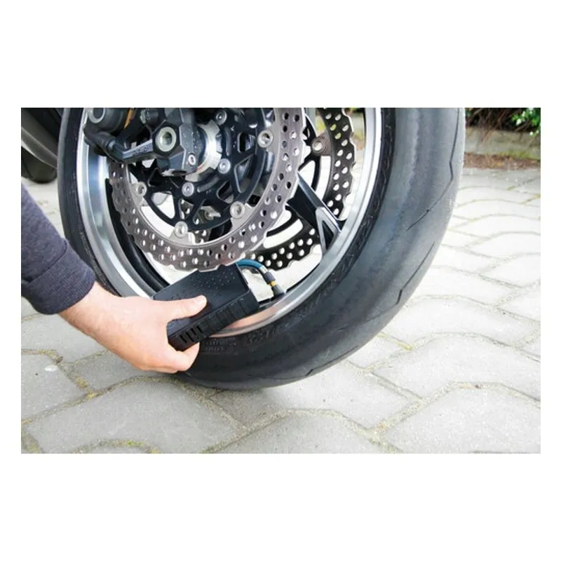 kompresor-mini-na-baterie-latarka-led-roweru-motocykla-auta-motoru