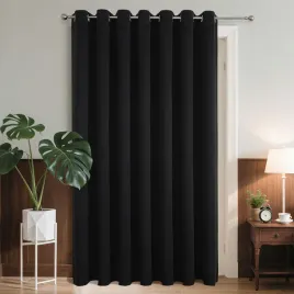 zaslona-zaciemniajaca-termiczna-150x210-cm-na-kolkach-czarna-1-szt