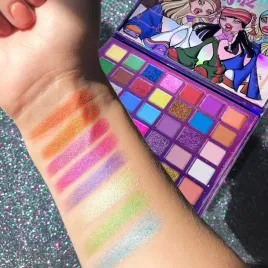 bratz-townley-girl-35-dolkow-paleta-cieni-do-powiek-prezent-dla-dziewczynek