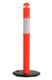 slupek-wygrodzeniowy-do-lancucha-z-podstawa-115cm