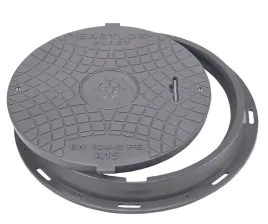 pokrywa-wlaz-studzienki-szamba-60-78cm-zamek