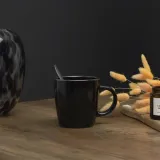 kubek-lisere-dore-400-ml-czarny-pojemnosc-400-ml