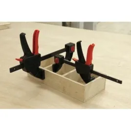 scisk-stolarski-90kg-24-600-x-60-mm-kd10704