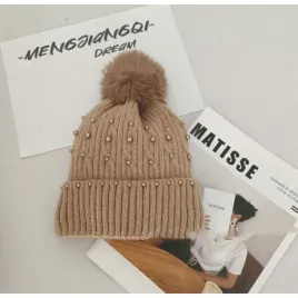 czapka-zimowa-dzianinowa-uniwersalna-ciepla-z-pomponem-i-perelkami-akryl