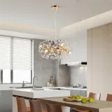 lampa-krysztalowa-wiszaca-glamour-e14-zyrandol-mona-zloty-nad-stol-jadalnia-kolor-zloty