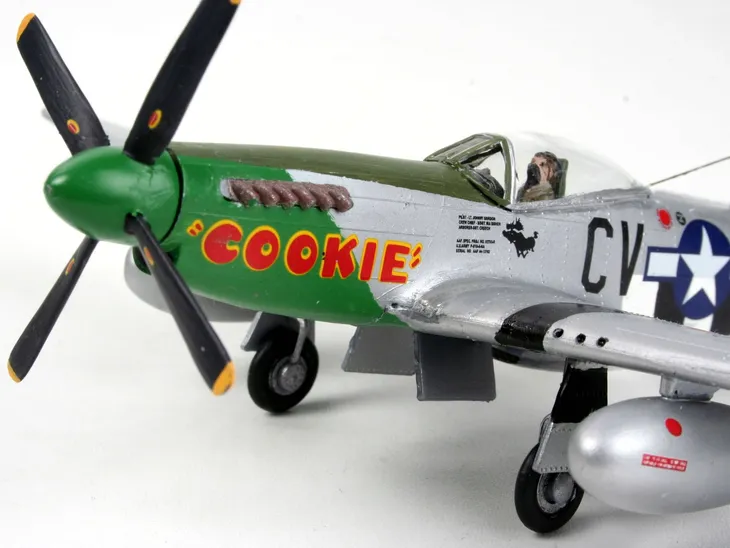 model-plastikowy-p-51d-mustang-revell-marka-revell-stan-opakowania-oryginalne