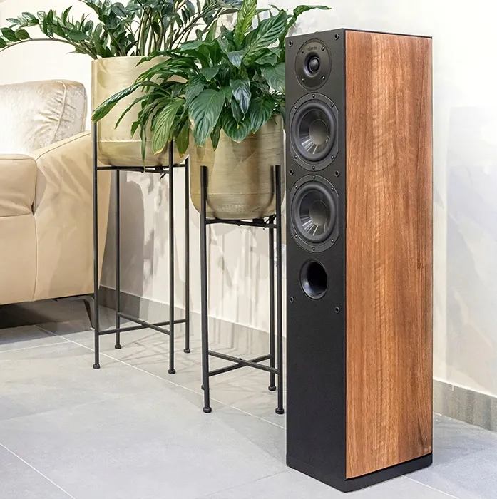 indiana-line-nota-550x-walnut-stereo-stan-nowy