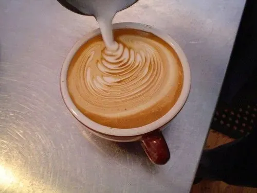 spieniacz-do-mleka-gastroback-latte-max-cechy-dodatkowe-latwy-do-czyszczenia