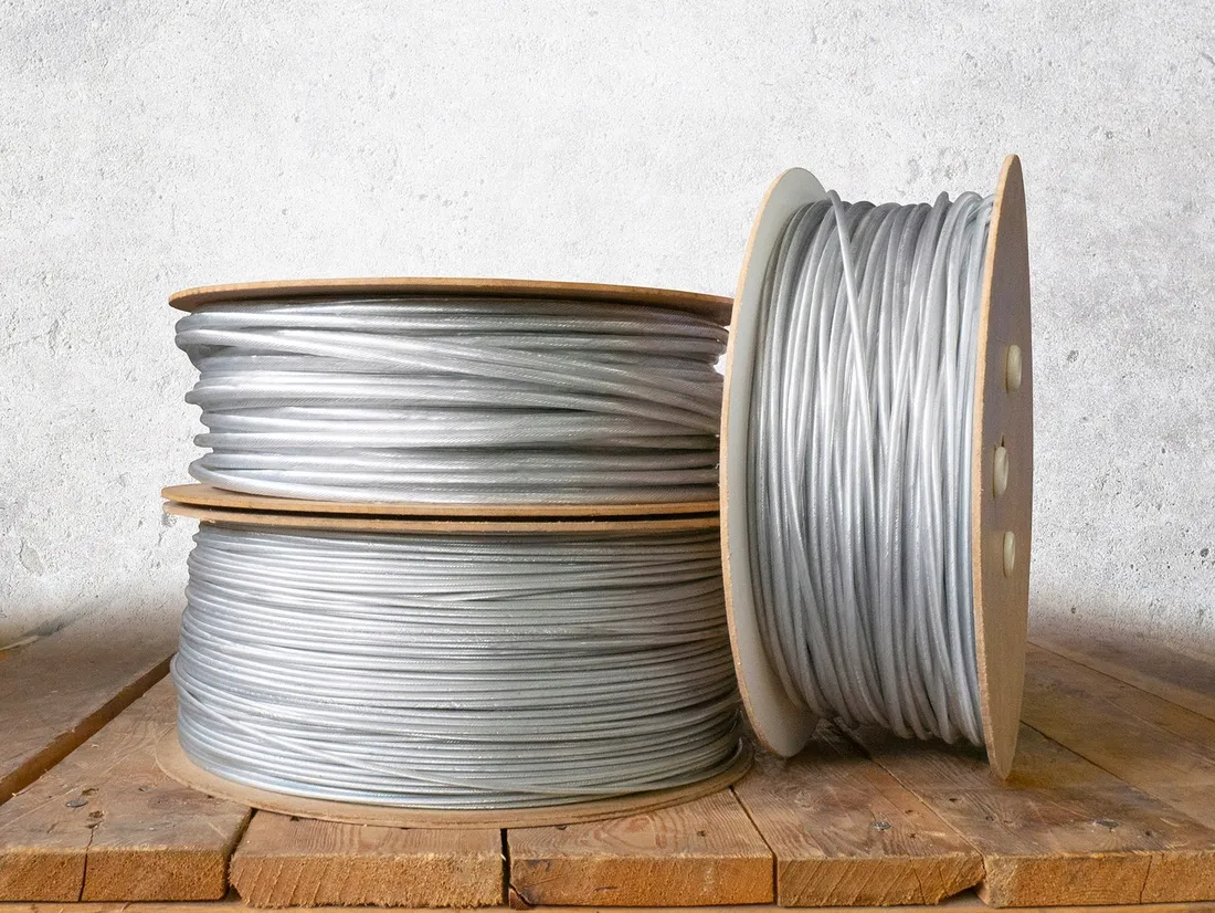 linka-lina-stalowa-w-pcv-25-5mm-100m-bezbarwna