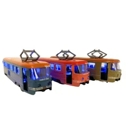zestaw-tramwaje-metal-otwierane-drzwi-swiatla-dzwieki-naped