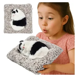 czarny-kotek-spiacy-na-kocyku-realistyczny-maskotka-jak-zywy-dzwiek-figurka