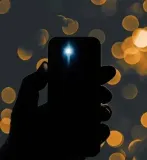 telefon-komorkowy-maxcom-classic-mm244-dual-sim-funkcje-aparatu-lampa-blyskowa