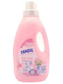 tandil-zel-do-welny-i-jedwabiu-zapobiega-mechaceniu-37-pran-15l-z-niemiec