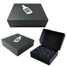 karton-ozdobny-opakowanie-prezentowe-na-urodziny-sto-lat-upominkowe-pudelko