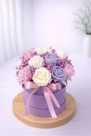 flower-box-swiece-sojowe-wieczny-bukiet-prezent-urodziny-imieniny