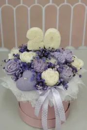 prezent-na-20-urodziny-candle-flowerbox-wieczny-bukiet-ze-swiec-sojowych