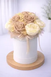 flower-box-swiece-sojowe-prezent-urodziny-imieniny-wieczny-bukiet