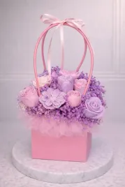 prezent-na-walentynki-dla-niej-flower-box-ze-swiec-sojowych-bukiet-ze-swiec