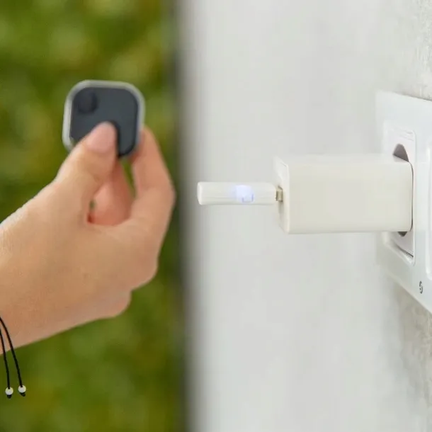 sterownik-shelly-blu-bluetooth-zasilanie-sieciowe