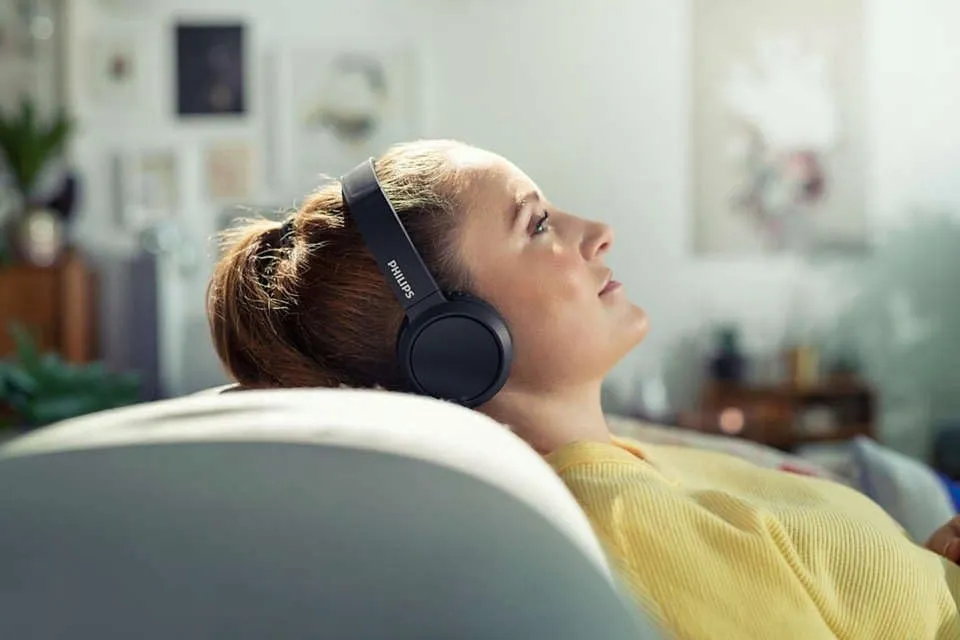sluchawki-bluetooth-philips-on-ear-h4205bk-00